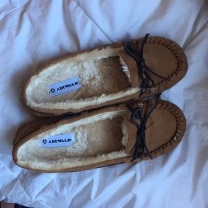 Airwalk moccasins